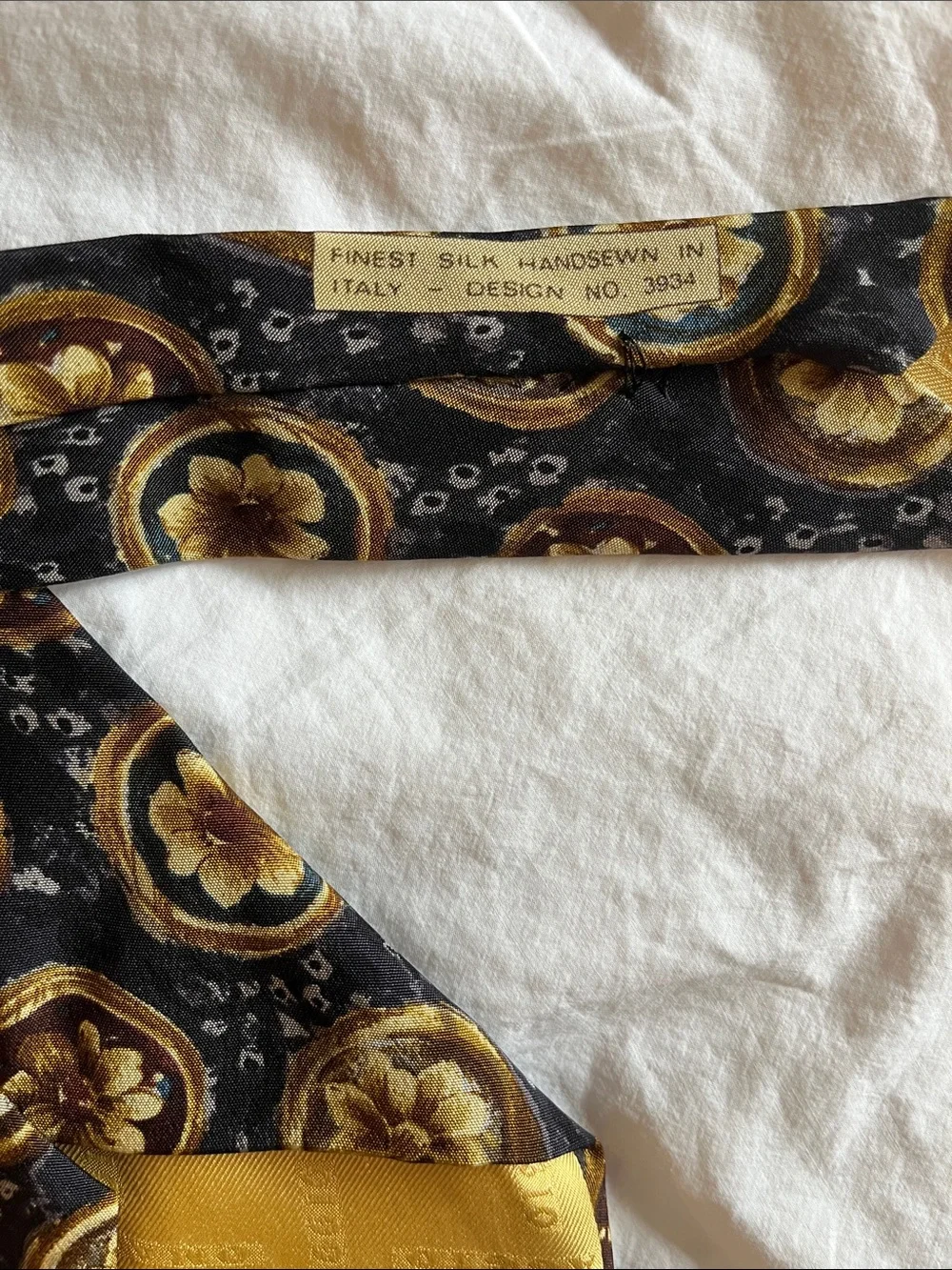 Vintage Omaggio by Robert Talbott Italian silk tie